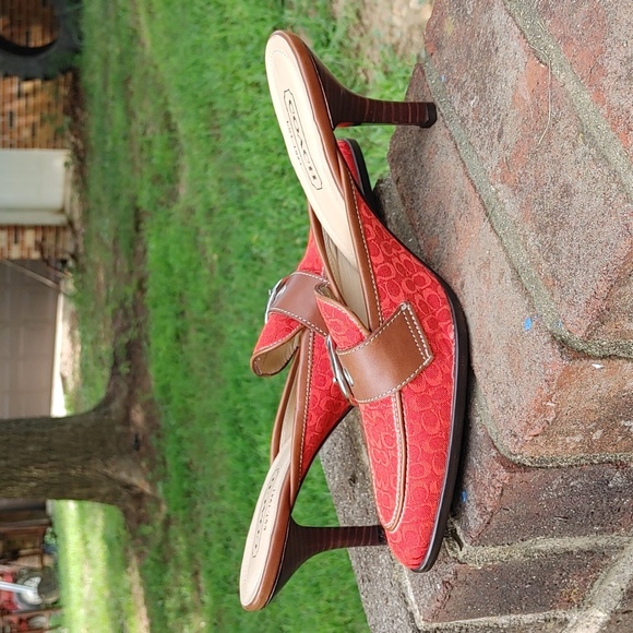 Coach Vintage Judie Monogrammed Heeled Mule Size 6.5 (2037) - Picture 3 of 11